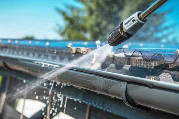 guttering fitting and cleaning service